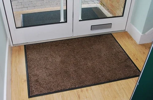 Hneda bavlnena rohozka