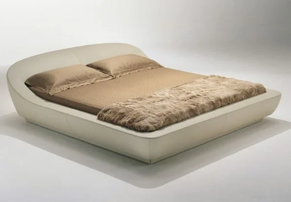 Celocalunena postel - moderna