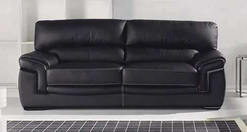 Čierny kožený gauč