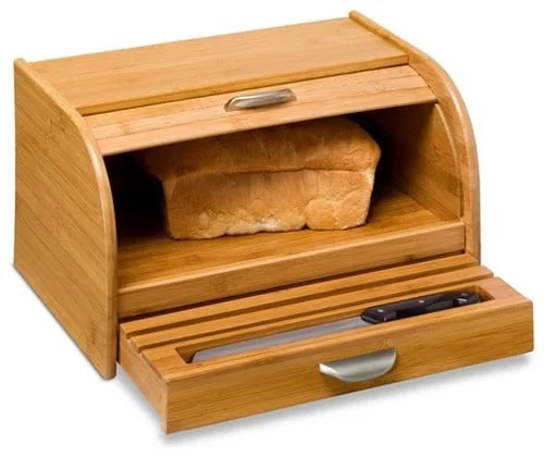 Dreveny chlebnik s nozom