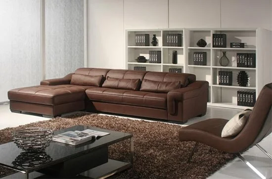 Hneda kozena sedacka