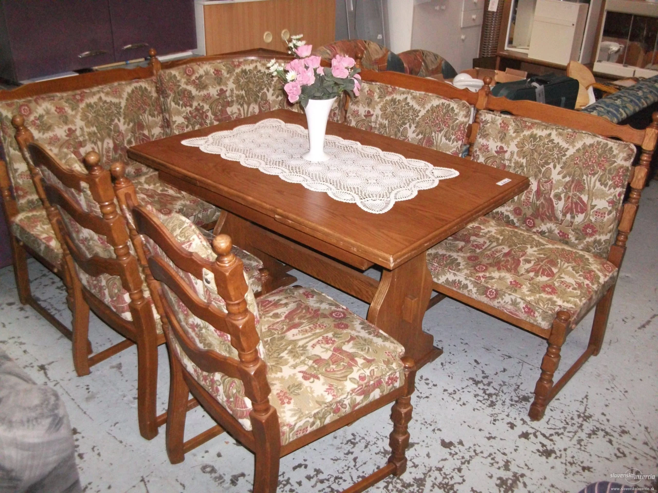 Holandsky nabytok - stol a stolicky
