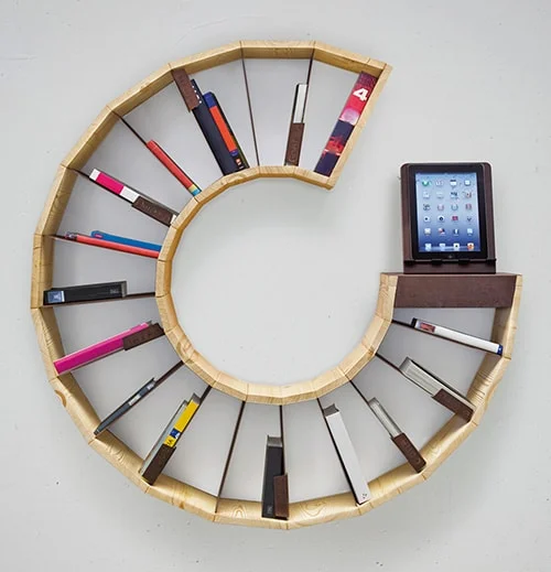 Moderná kruhová knižnica