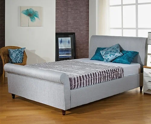 Lacna celocalunena postel