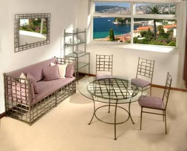 Lacny kovovy nabytok