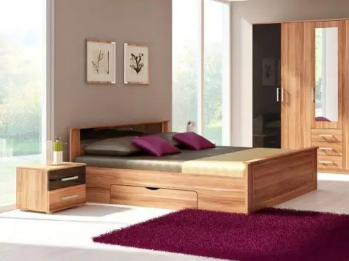 Manželská posteľ do spálne