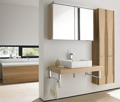 Moderny dreveny nabytok do kupelne