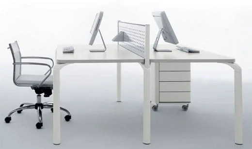 Moderny kancelarsky nabytok