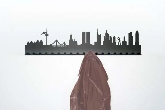 Moderny nastenny vesiak