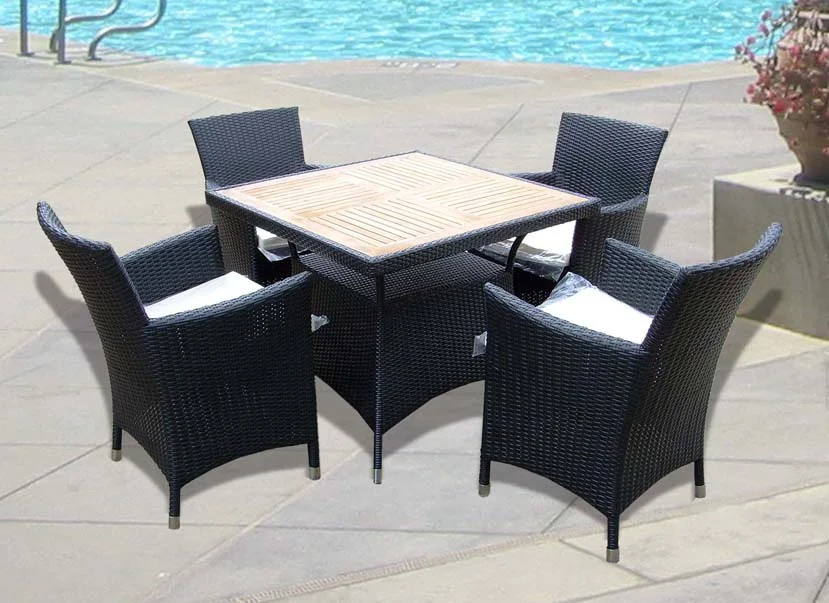 Ratanovy nabytok do zahrady