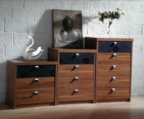 Stylova drevena komoda