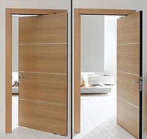 Moderne drevene dvere