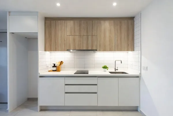 Moderná lacná kuchynská linka v malom byte