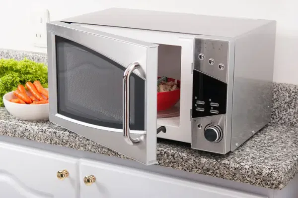 Mikrovlnka do kuchyne