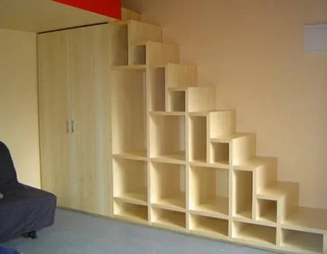 Skriňa na mieru pod schody