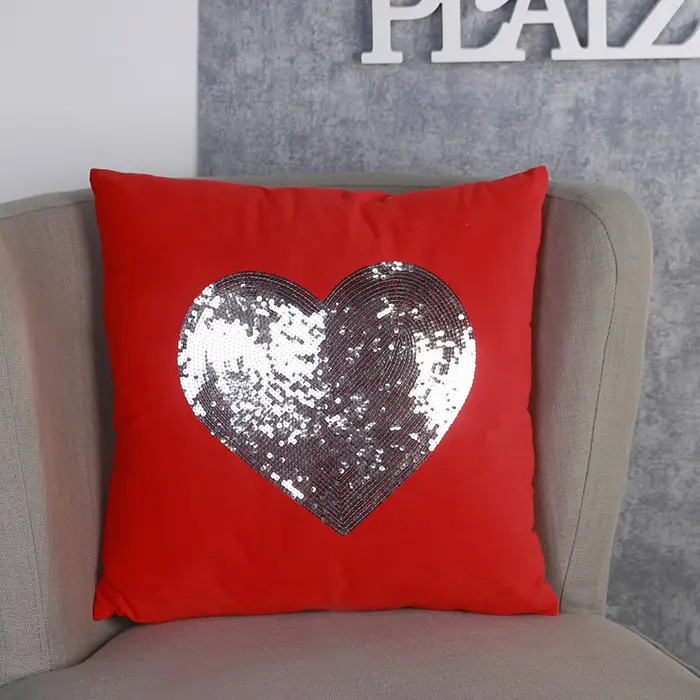 Vankúš so srdiečkom