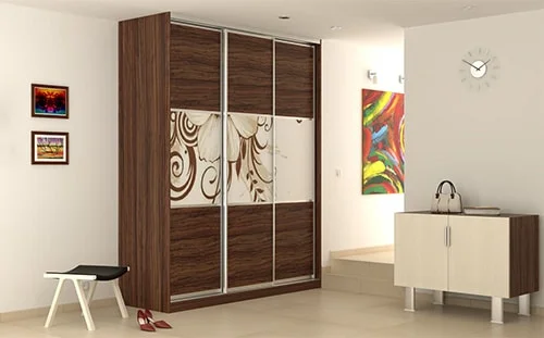 Vstavaná skriňa na chodbu