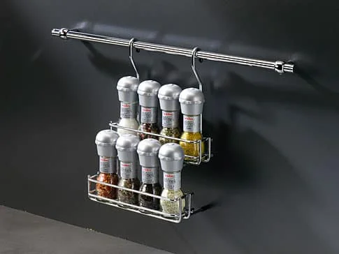 Zavesna policka na korenicky